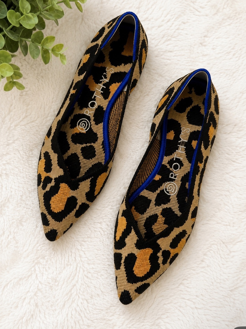 Rothy’s The Point Leopard Knit Flats Blue Trim Women’s Size 6.5 Animal Print
